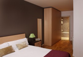 דירות  שני חדרי שינה וסלון בקרבת הרמבלה מרכז ברצלונה